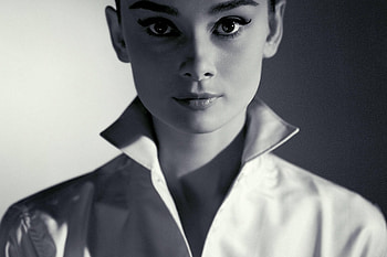 Audrey Hepburn , High-resolution , Stunning background HD wallpaper
