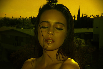 Bea Miller, close eyes, pretty, singer HD wallpaper