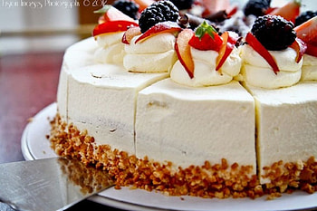 Yummy cake with berries, berries, cheesecake, food, graphy HD wallpaper