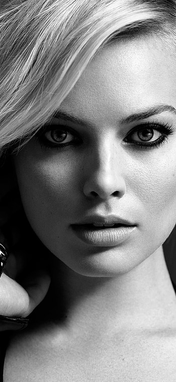 11 , Girl face, Margot Robbie, BW HD phone wallpaper