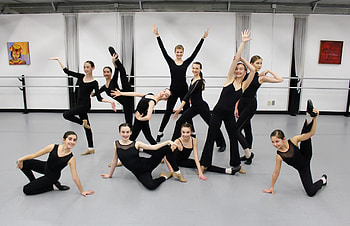 Expressive movements, Artistic expression, Jazz rhythms, Dance school HD wallpaper