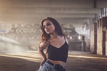 Jean Shorts Girl Portrait, girls HD wallpaper