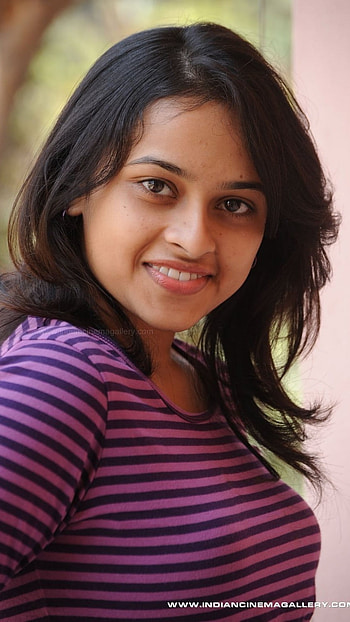 Sri Divya, South, Actress HD phone wallpaper