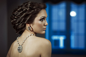 Elegance.., elegant, profile, lady, curls, necklace, earring, lovely HD wallpaper