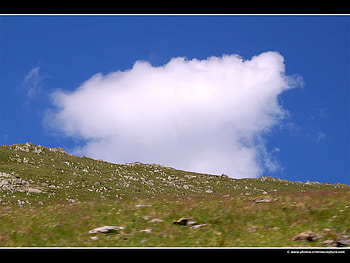 Cloud Over Blue Sky, sky, field, hill, cloud HD wallpaper