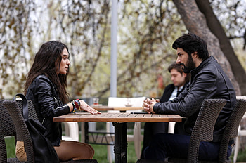 Engin Akyurek, Bestemsu Ozdemir, Kara Para Ask, Metin Nilufer HD wallpaper