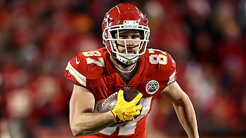 Kansas City Chiefs Featuring Travis Kelce, Sports, NFL, football, Kansas City Chiefs HD wallpaper