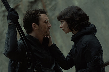 The Gorge (2025) - Stunning with Miles Teller & Sigourney Weaver, Movie HD wallpaper