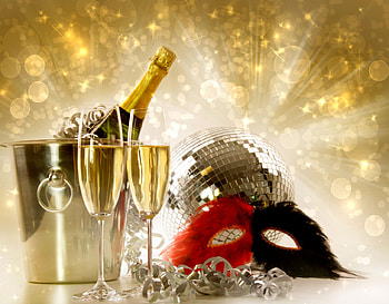 Love for everyone!, BLACK, DISCO BALL, SPARKLE, HAPPINESS, CHAMPAGNE, RED, MASK, LOVE, GOLDEN, FOREVER, EVERYONE HD wallpaper