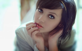 Cute Face, sexy, brunette, eyes, hot, girl, beautiful, woman, babe, lady, brown, face, lips, hair HD wallpaper