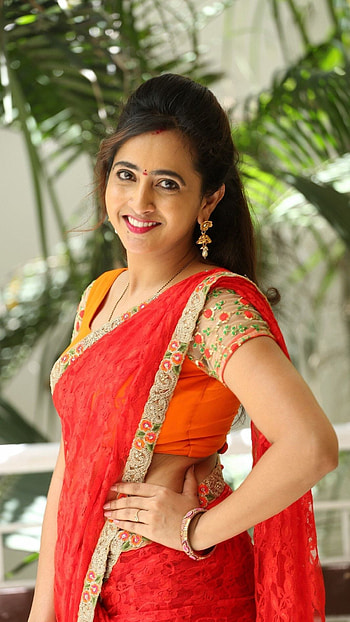 Lasya Manjunath, telugu anchor, saree lover HD phone wallpaper