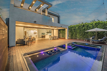 Pool home at twilight, Twilight, Los Angeles, Night shot, Pool Home, balcony HD wallpaper