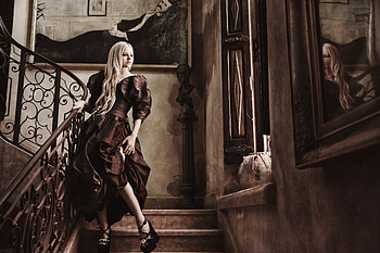 Avril Lavigne Glamour hoot, avril-lavinge, singer, music, girls, hoot HD wallpaper