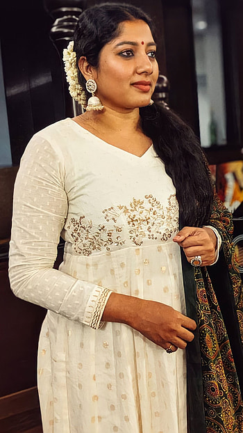 Anumol, malayalam actress HD phone wallpaper