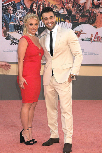 Sam Asghari, Britney Spears' marriage announcement HD phone wallpaper