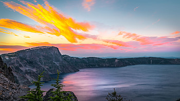 A calm sunset atop the rim of Crater lake Oregon, clouds, colors, sky, water, rocks, mountains, reflections, usa HD wallpaper