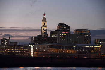 Hartford Skyline, New Omicron variant, Uncertain employers, Back office workers HD wallpaper