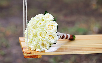Bouquet, white, roses, swings, flowers HD wallpaper