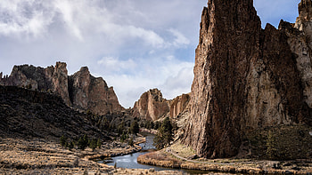 Smith Rock State Park, Oregon HD wallpaper