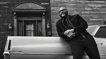 Tyler Perry, Variety's Showman of the Year, Creative powerhouse, Inspirational storytelling HD wallpaper