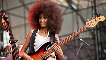 Esperanza Spalding, Ultimate playlist, Jazziz magazine, Unforgettable tunes HD wallpaper