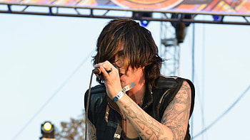 Sleeping with Sirens, Kellin Quinn, Machine Gun Kelly, New music HD wallpaper