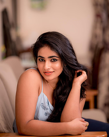 Shruti Selvam, layered hair, flash graphy HD phone wallpaper