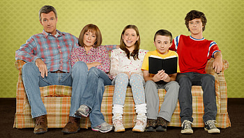 The Middle (2022) movie HD wallpaper
