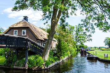 Room by canal, Giethoorn, breakfast, Parking HD wallpaper