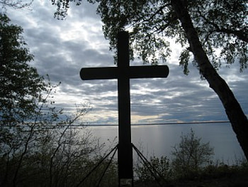 The cross, cross, spring, lake, wood, trees, nature, sky, water, cloud HD wallpaper
