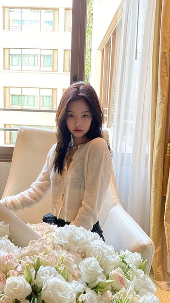 Jennie Kim, Singer HD phone wallpaper