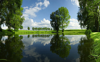Beautiful Nature, colorful, beautiful, lakes, reflection, green, clouds, trees, nature, sky, water HD wallpaper
