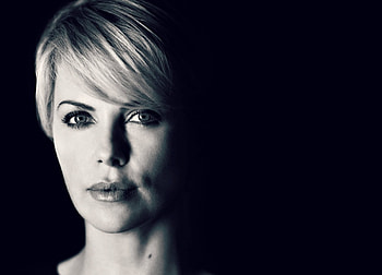 Charlize Theron, white, black, blonde, bw, girl, actress, woman, face HD wallpaper
