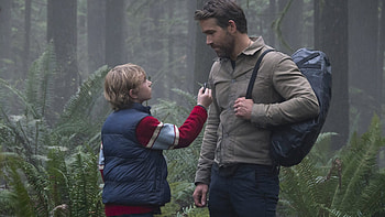 Ryan Reynolds Braxton Bjerken The Adam Project HD wallpaper