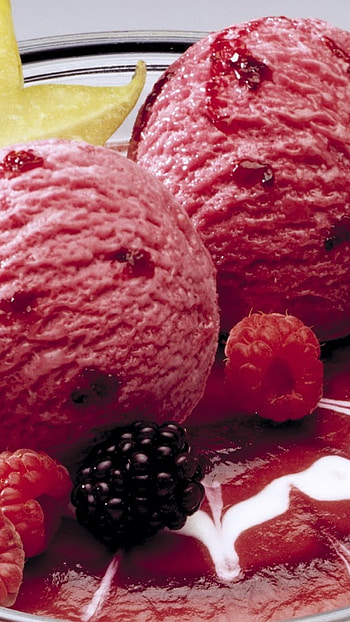 Creamy delight, Refreshing ice cream, High definition HD phone wallpaper