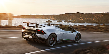 White Lamborghini Huracan Perfomante Spyder Rear 2018, lamborghini-huracan-performante-spyder, lamborghini-huracan-performante, lamborghini-huracan, lamborghini, 2018-cars, cars HD wallpaper