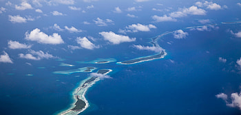 Landlocked islanders in Marshall Islands, Unique challenges, Remote connectivity, Cultural preservation HD wallpaper