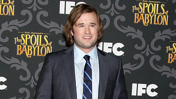 Haley Joel Osment, Sex ed video, Uncomfortable, Celebrity HD wallpaper