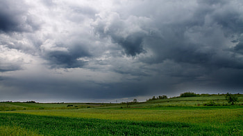 Gray cloudy sky, Nature's beauty, Atmospheric serenity, Moody weather HD wallpaper