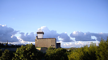 Blue castle clouds, Narva Estonia, Narva castle HD wallpaper