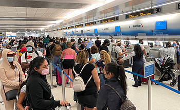 Miami International Airport, Racist rampage, Disturbing video, News controversy HD wallpaper