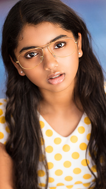 Avantika vandanapu, hollywood actress, model HD phone wallpaper