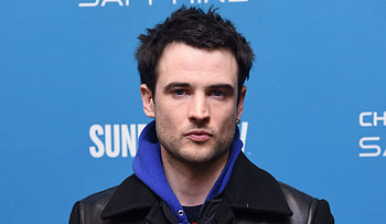Tom Sturridge, Biography, Height and life story, Superstar actor HD wallpaper