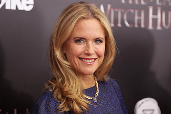 Kelly Preston, Home, Secret breast cancer battle, Passing away HD wallpaper
