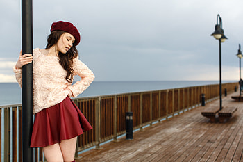 Serena Wood on a Pier, skirt, pier, model, brunette, sweater HD wallpaper