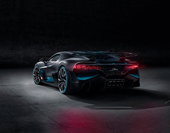Bugatti Divo 2018 Rear View, bugatti-divo, bugatti, 2018-cars, cars HD wallpaper