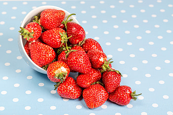 Food, Strawberry, Glass, Berry, Fruit HD wallpaper