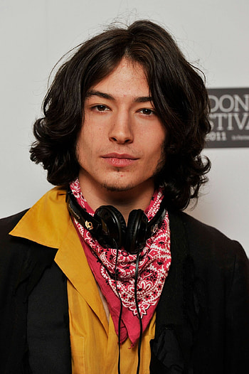 Ezra Miller, Unique hairstyles, Fashion inspiration, Trendsetting HD phone wallpaper