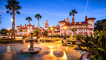 Townscape at Alcazar courtyard, St. Augustine, Florida HD wallpaper