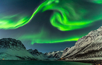 northern Lights, winter, sky, mountains HD wallpaper